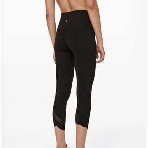 Lululemon scallop leggings size 6